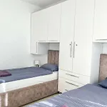 Serenity B59 * Durrës
