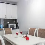 Serenity B59 Apartmán *